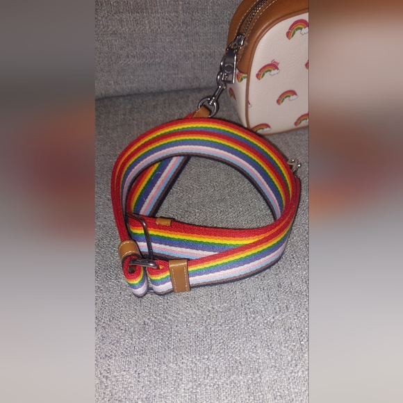 Coach Mini Jamie Camera Bag With Rainbow Print 🌈 - Picture 9 of 9